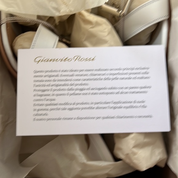 White heels - Picture 9 of 11